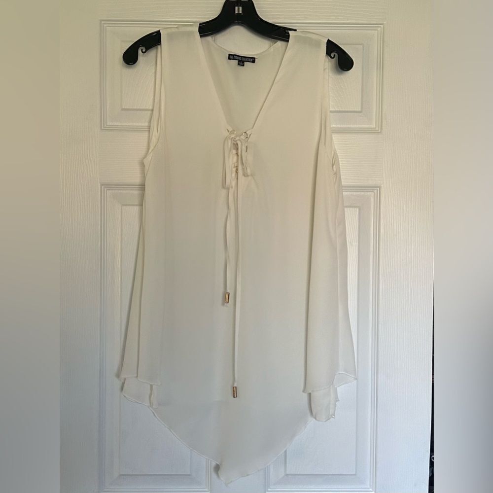 The Pyramid Collection White Long Sleeve Tie Front Blouse Size Large